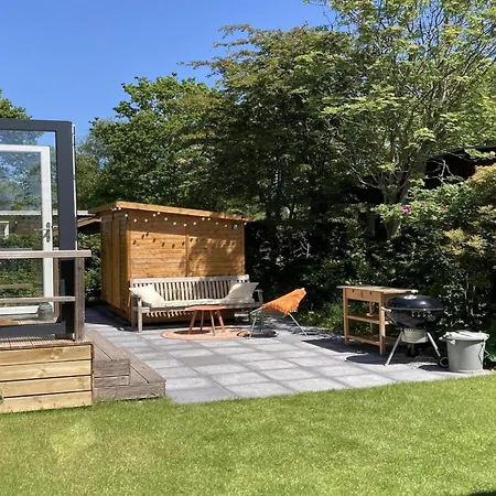 Dom wakacyjny With Terrace *